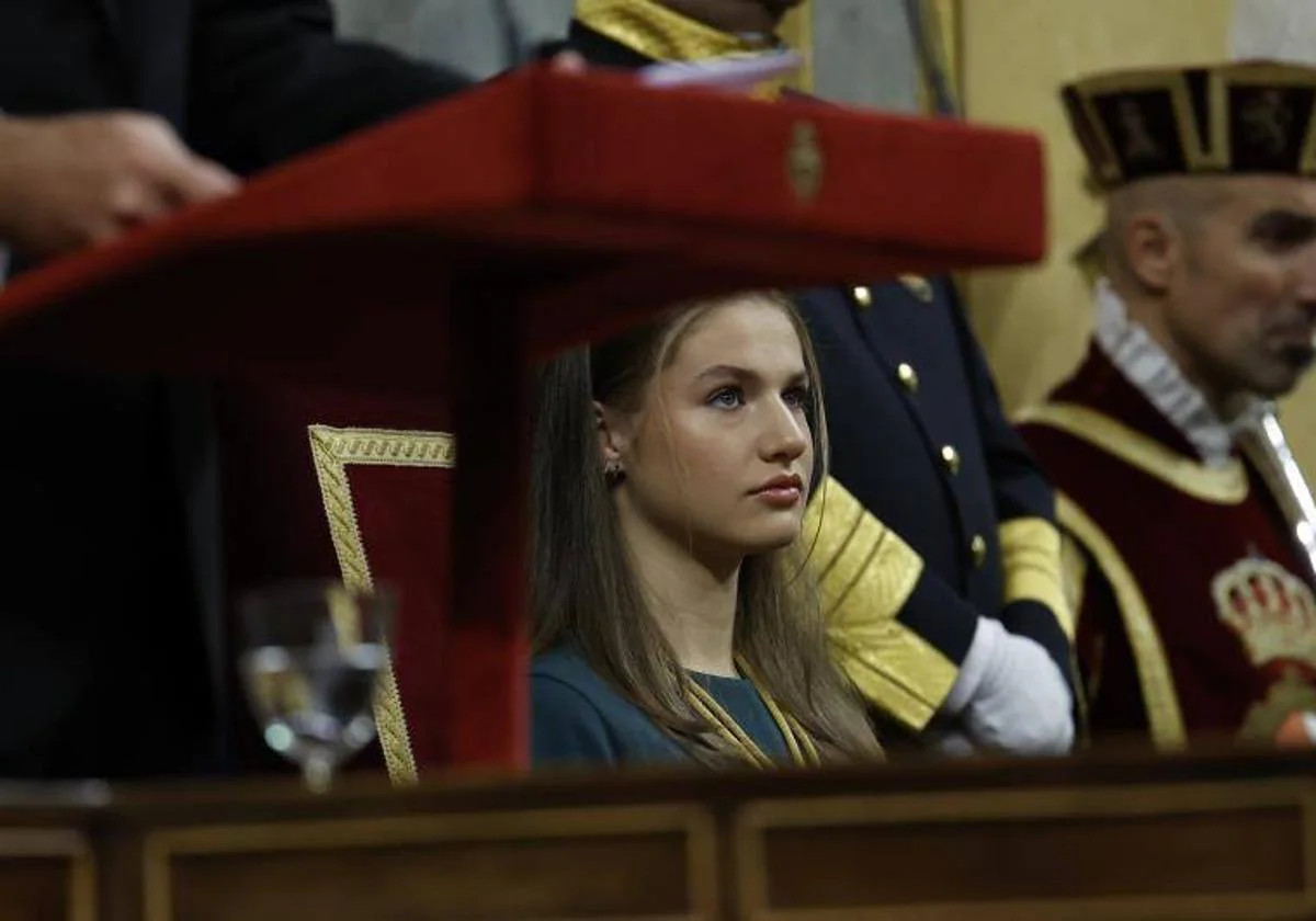 La Princesa Leonor Opta Por Un Vestido Verde Para La Apertura De La Xv Legislatura El Norte De 4656